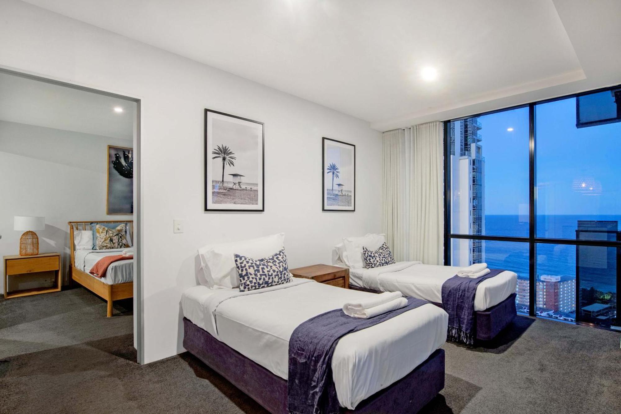 Ocean View Apartments With Balcony - Circle On Cavill - Central Location! - Self Contained & Privately Managed Gold Coast Luaran gambar