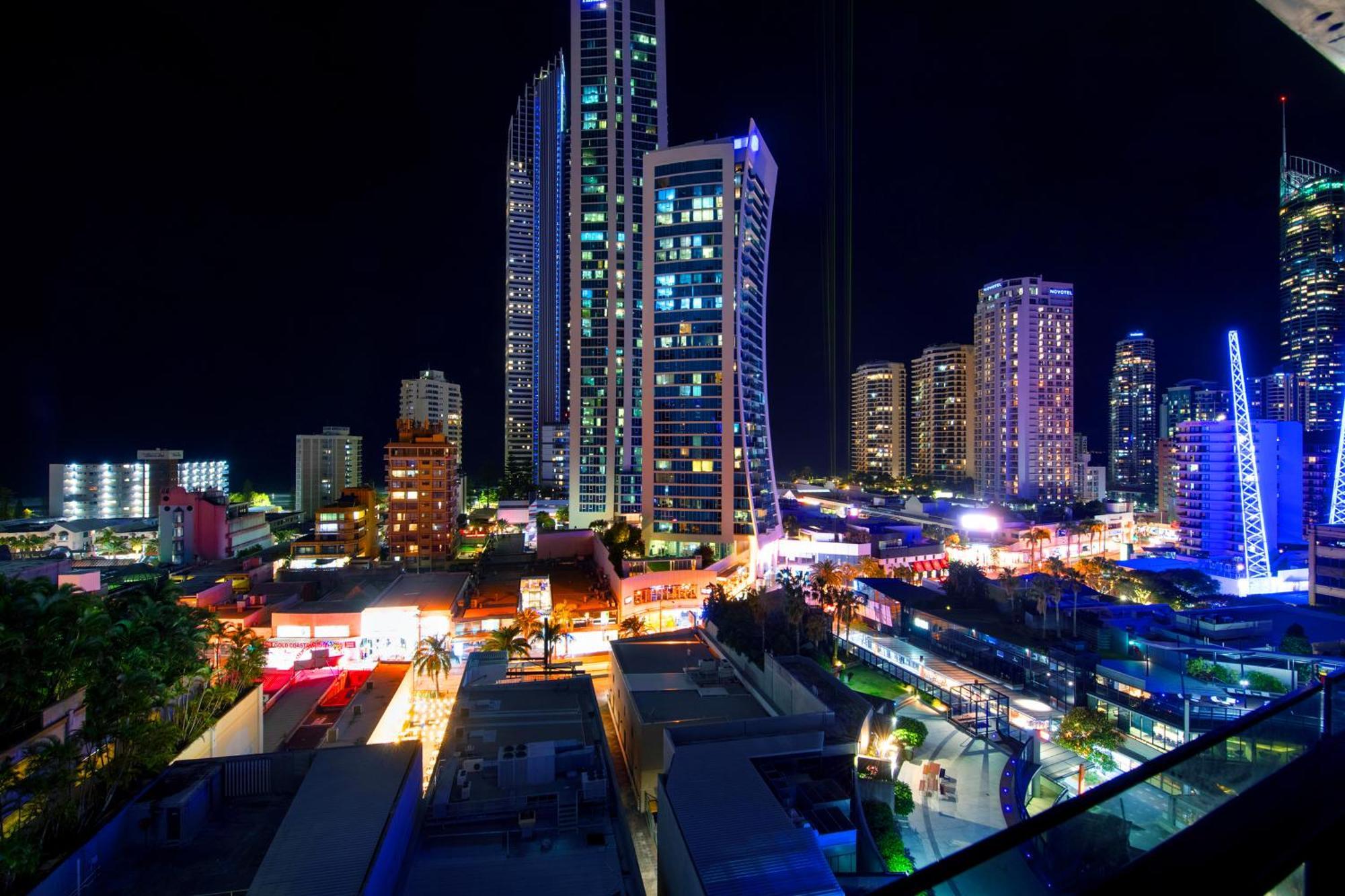 Ocean View Apartments With Balcony - Circle On Cavill - Central Location! - Self Contained & Privately Managed Gold Coast Luaran gambar