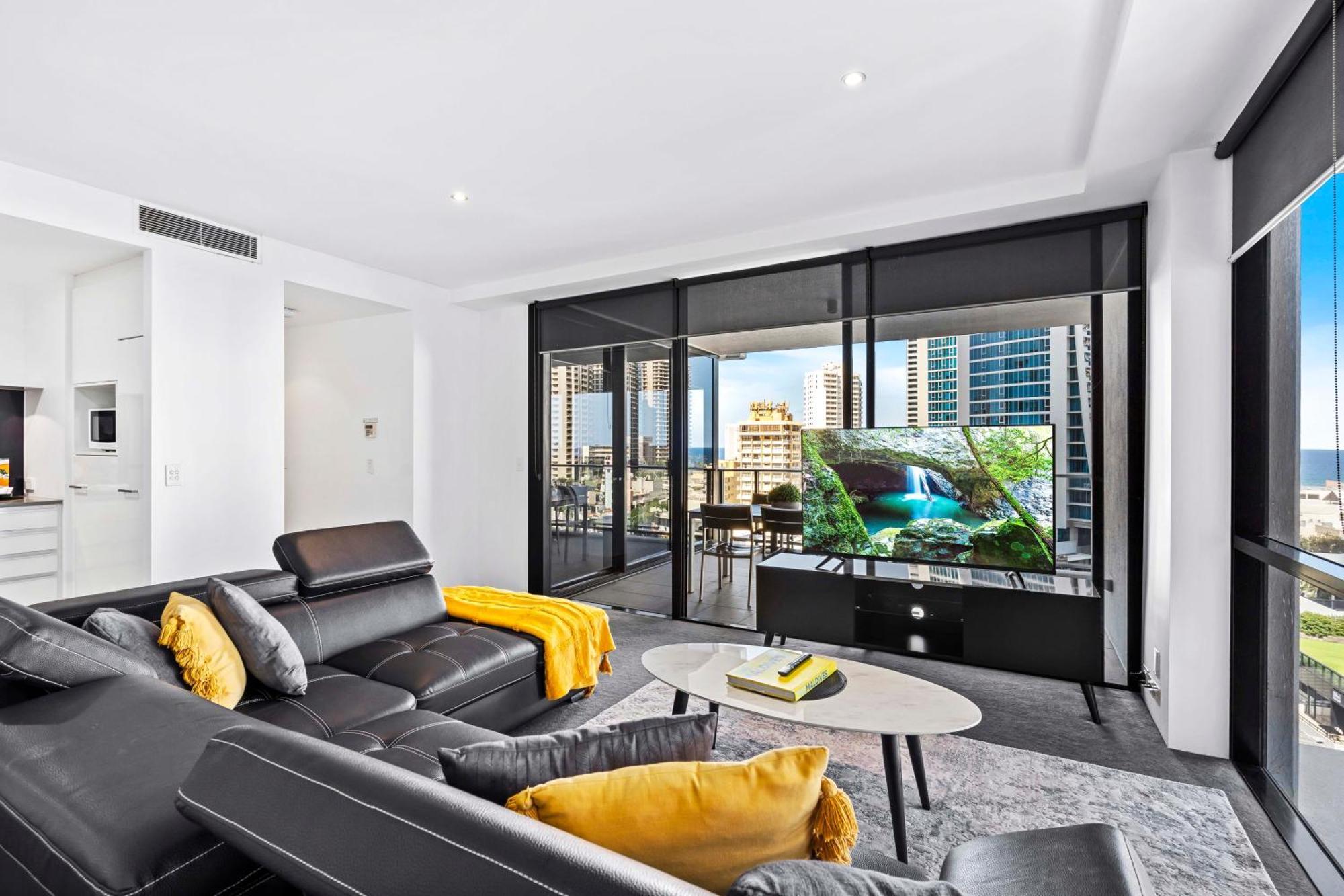 Ocean View Apartments With Balcony - Circle On Cavill - Central Location! - Self Contained & Privately Managed Gold Coast Luaran gambar