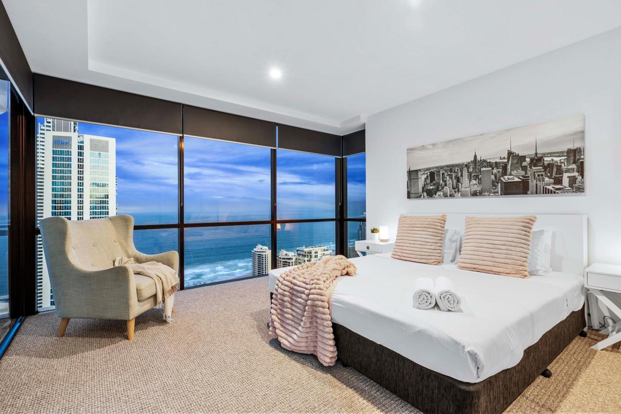 Ocean View Apartments With Balcony - Circle On Cavill - Central Location! - Self Contained & Privately Managed Gold Coast Luaran gambar