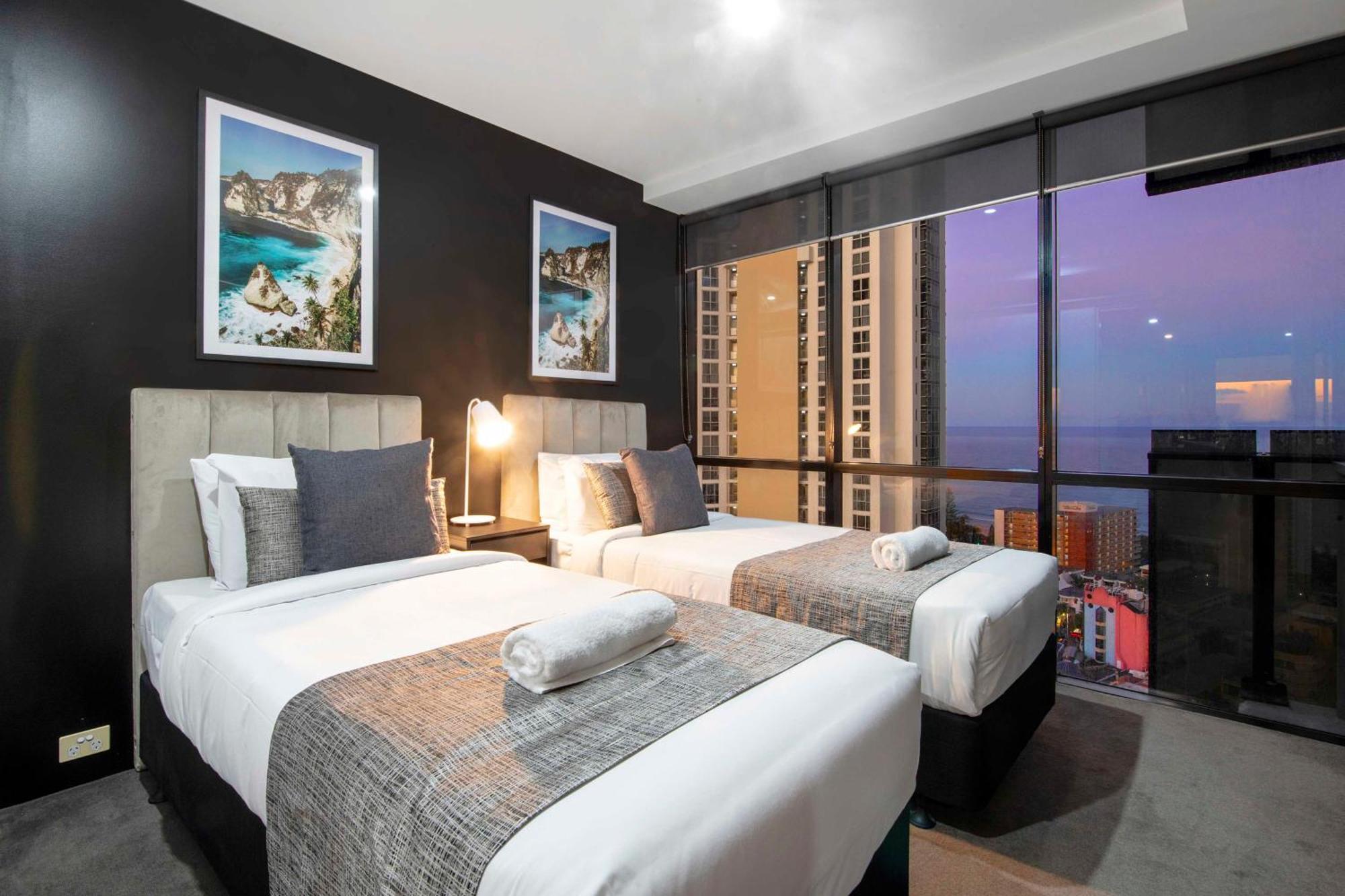 Ocean View Apartments With Balcony - Circle On Cavill - Central Location! - Self Contained & Privately Managed Gold Coast Luaran gambar