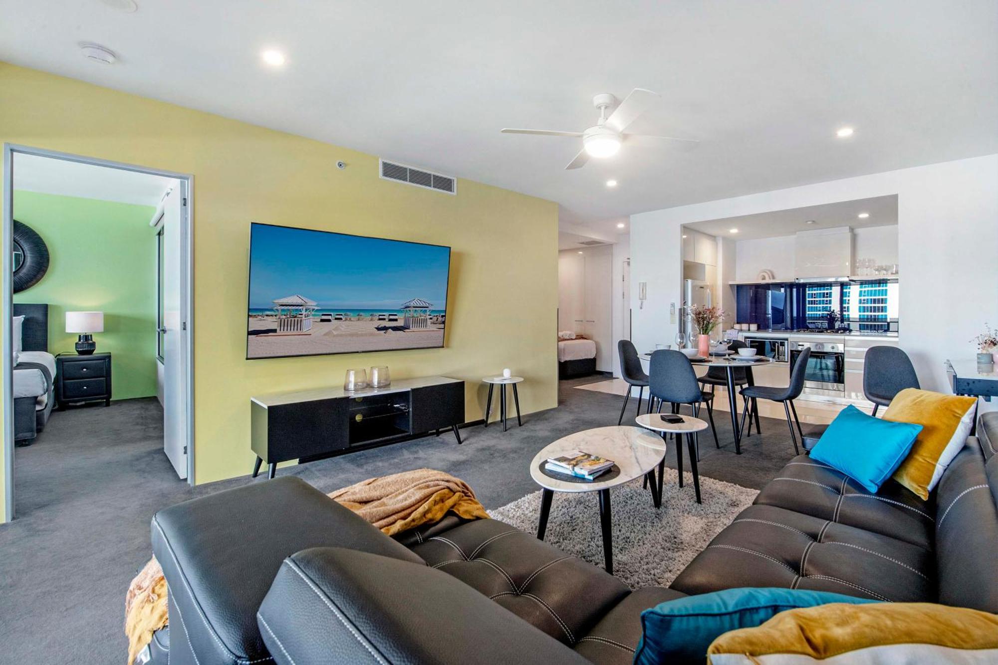 Ocean View Apartments With Balcony - Circle On Cavill - Central Location! - Self Contained & Privately Managed Gold Coast Luaran gambar