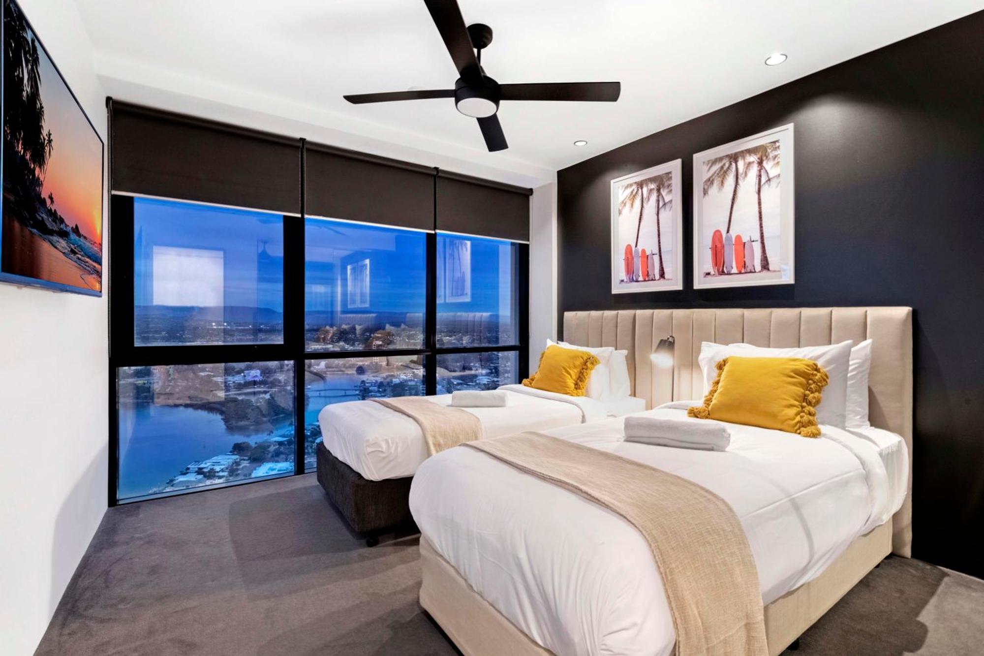 Ocean View Apartments With Balcony - Circle On Cavill - Central Location! - Self Contained & Privately Managed Gold Coast Luaran gambar
