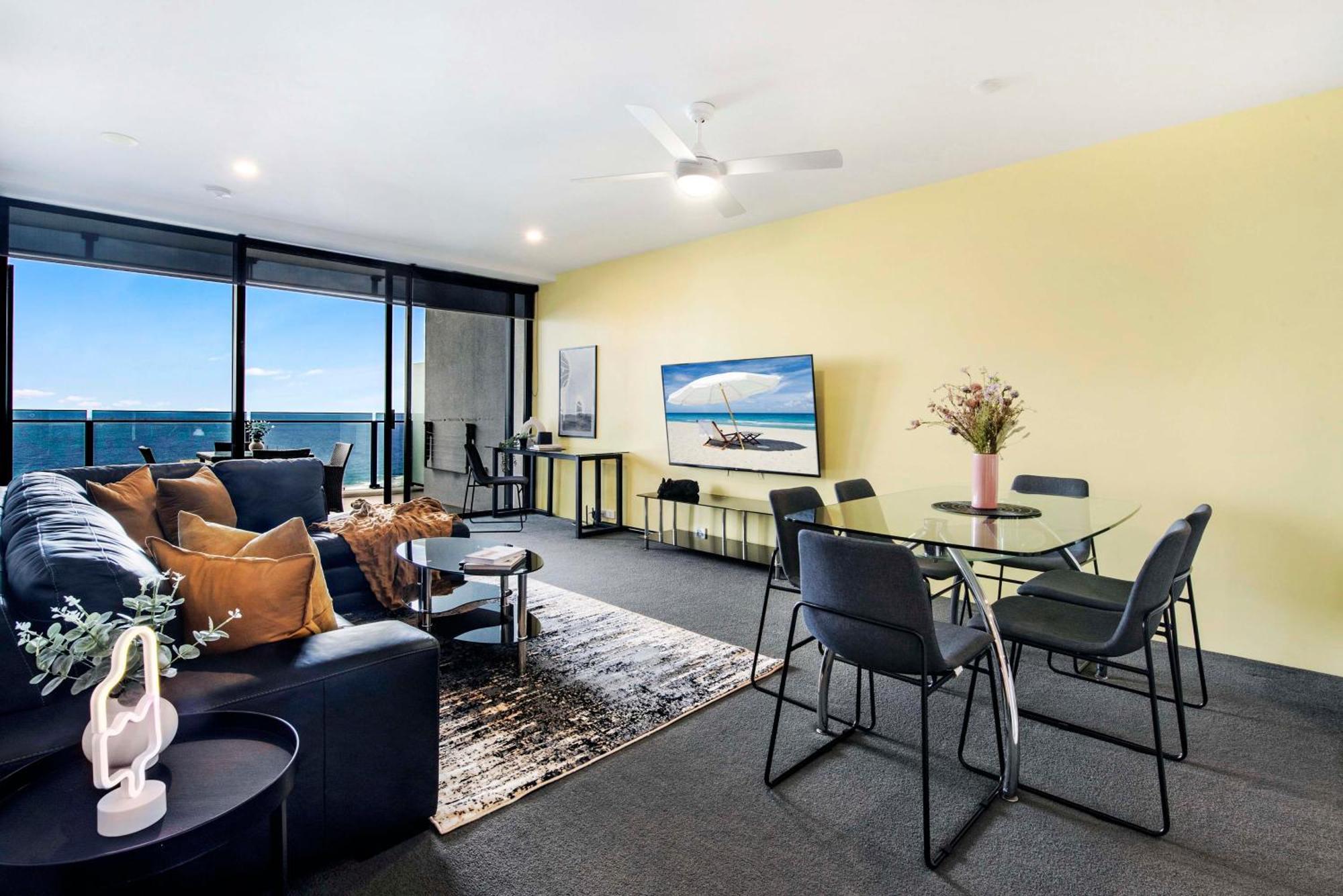 Ocean View Apartments With Balcony - Circle On Cavill - Central Location! - Self Contained & Privately Managed Gold Coast Luaran gambar