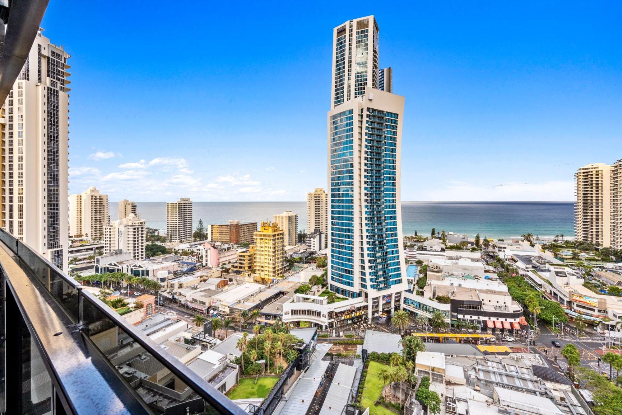 Ocean View Apartments With Balcony - Circle On Cavill - Central Location! - Self Contained & Privately Managed Gold Coast Luaran gambar